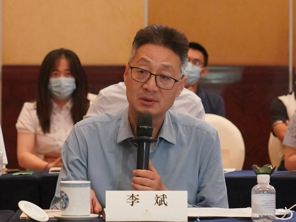 辽宁省副省长陈绿平与集团董事局副主席李斌现场见证  正威沈抚新动能材料产业园项目在穗签约