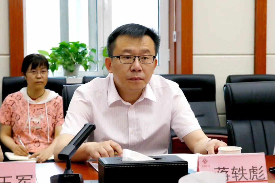 西部矿业集团公司与国家税务总局青海税务局举行座谈