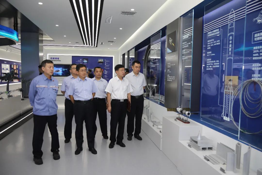 中航供應鏈公司副總經理王志寶一行到中鋁東輕交流訪問