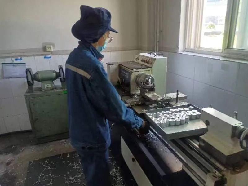 青海百河铝业有限责任公司质量检验中心喜添新“宝贝”
