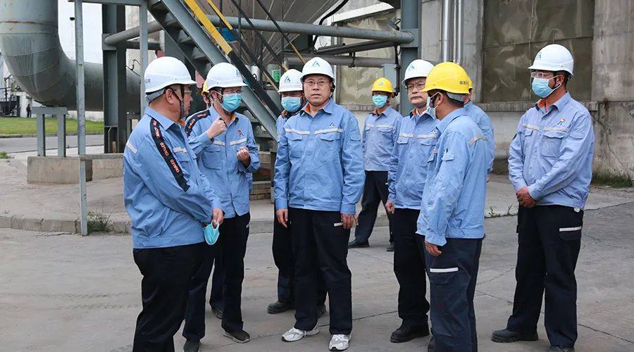 中铝股份总裁朱润洲到中铝青海分公司调研指导工作