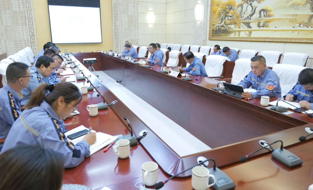 包头铝业公司召开经营管理周例会