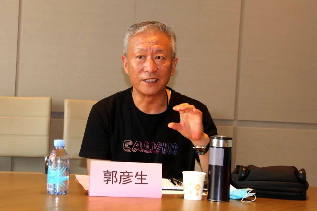 铝用炭素分会会长范顺科主持召开山西铝用阴极企业座谈会