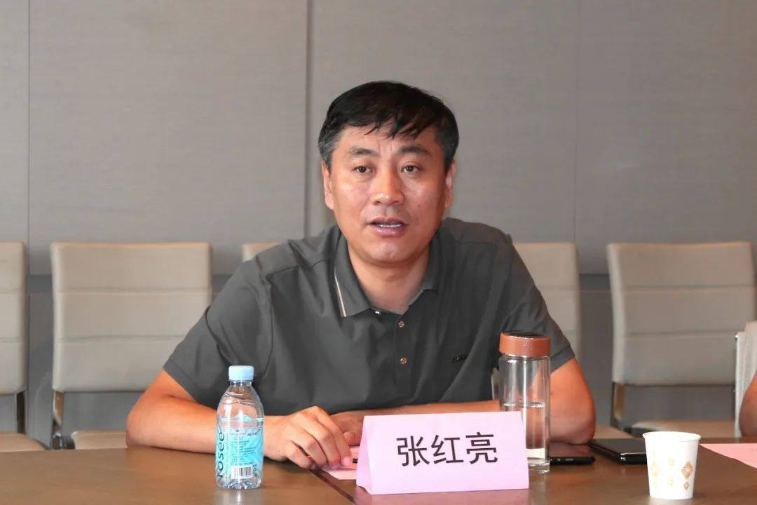 铝用炭素分会会长范顺科主持召开山西铝用阴极企业座谈会