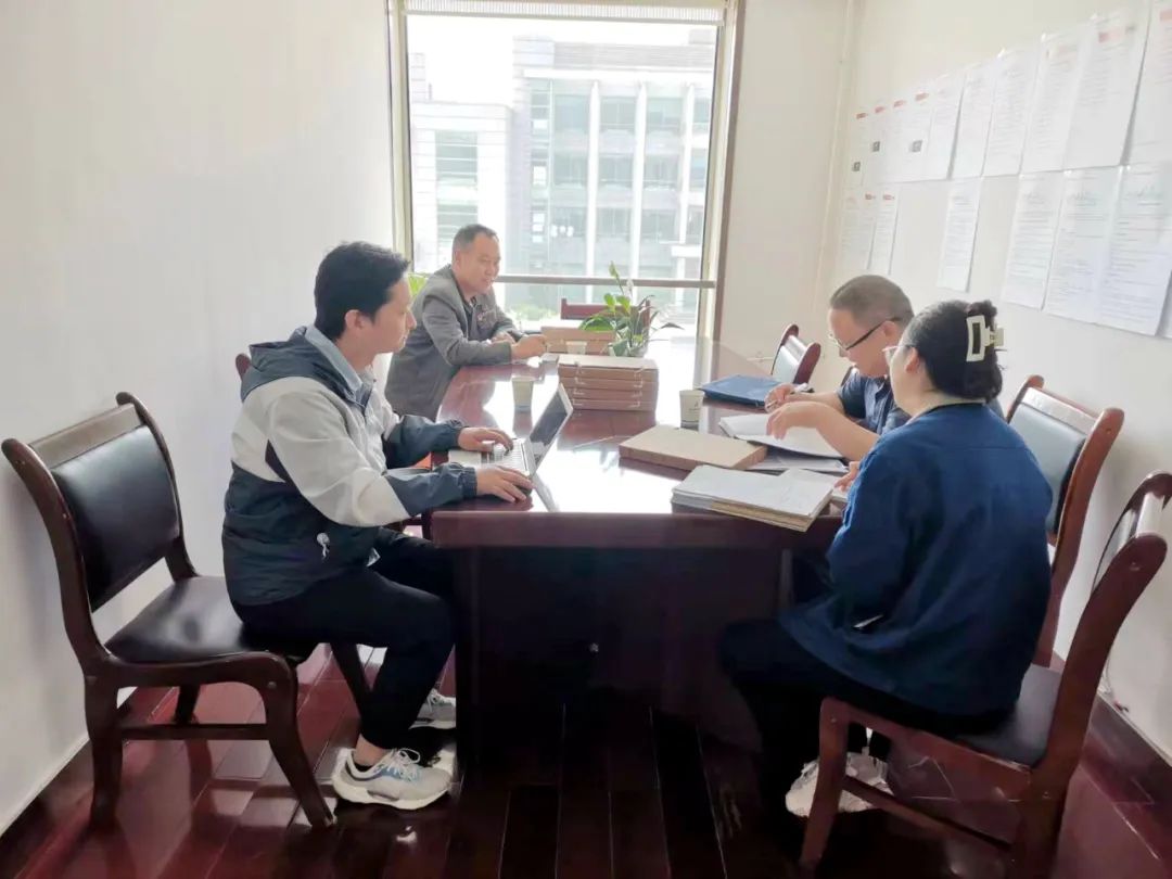 青海省投企法部到青海百河铝业公司检查指导制度体系和法治建设推进工作