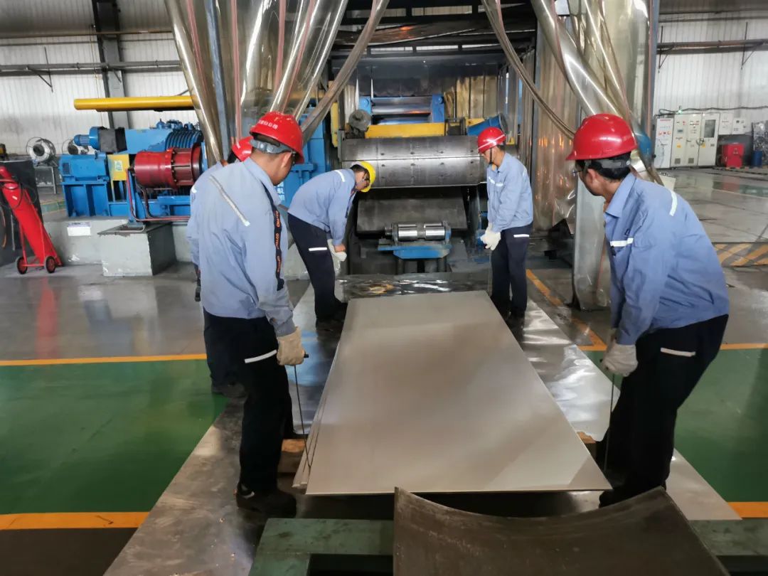 中鋁青海分公司成功試制超厚鋁板