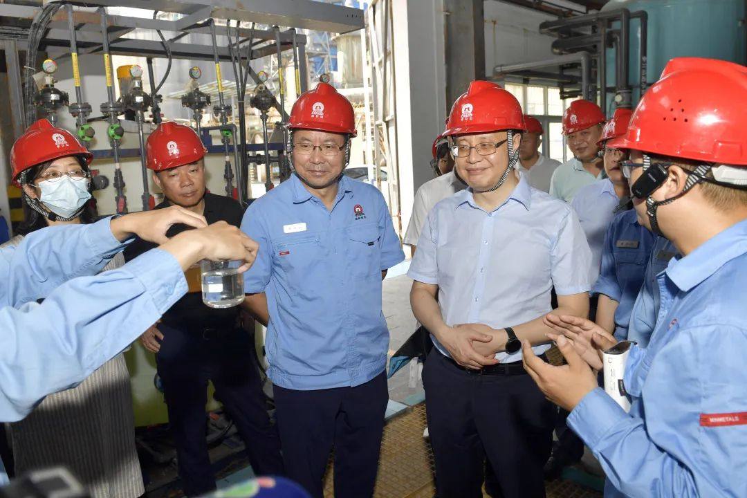 湖南省人力资源与社会保障厅党组成员、副厅长阳望平到五矿水口山调研