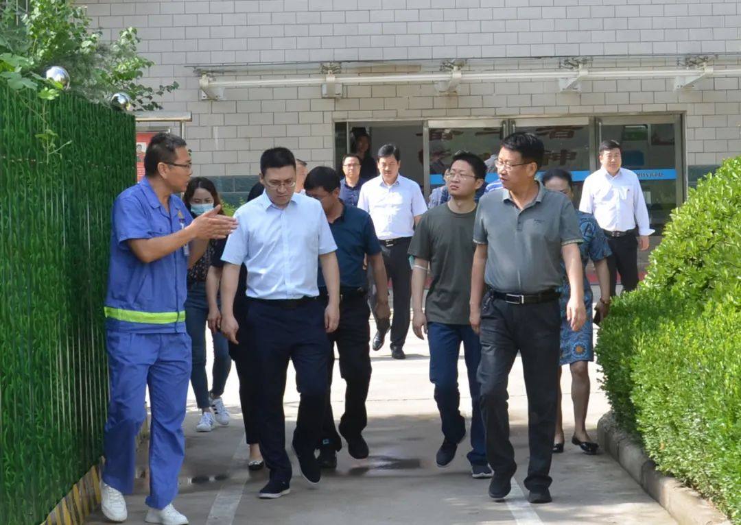 河南省开发区改革阶段性工作评估组一行4人到金源朝辉公司参观调研