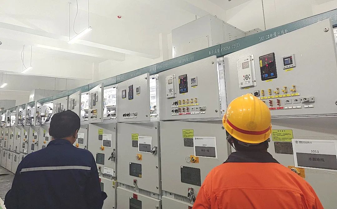 紫金锌业新建35千伏变电站顺利投运