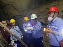 贵州铝厂总经理何飞到矿业公司麦坝铝矿进行安全检查