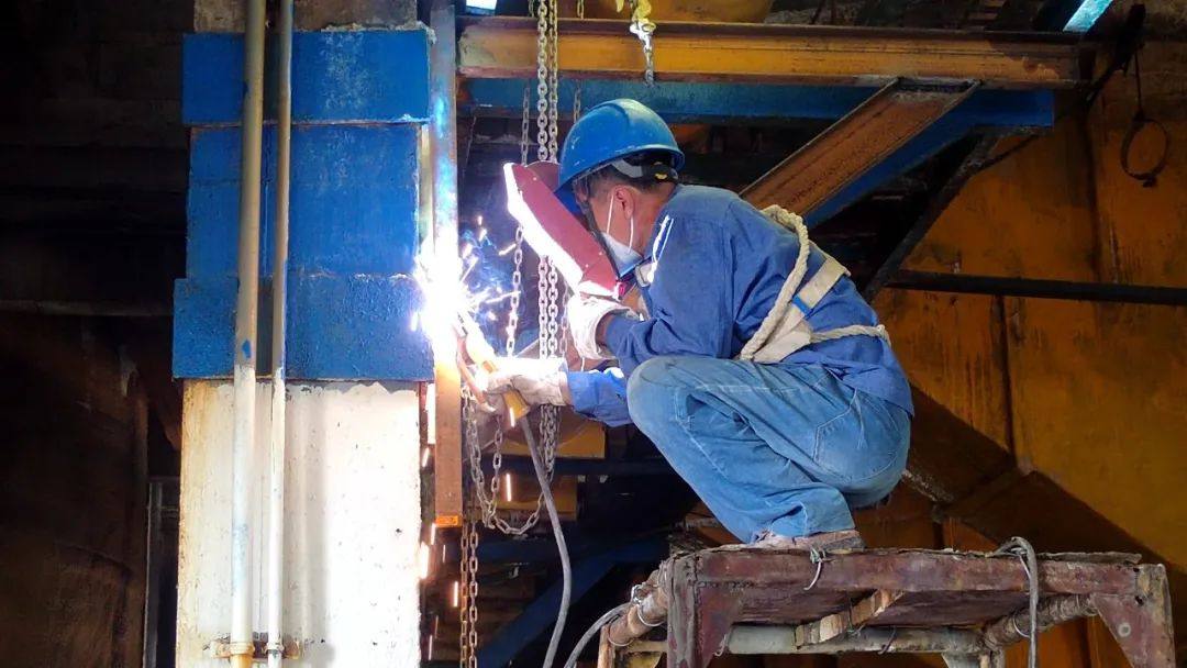 宏躍集團電解鋅廠淨化作業區加強設備維護排查確保高溫季節生產穩定