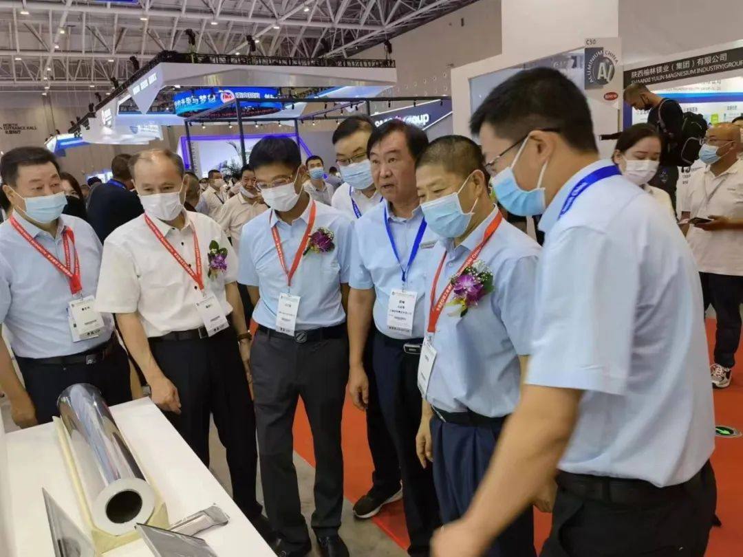 洛陽萬基鋁加工公司在華南國際鋁工業展覽會上榮獲“2022年中國鋁箔創新獎”