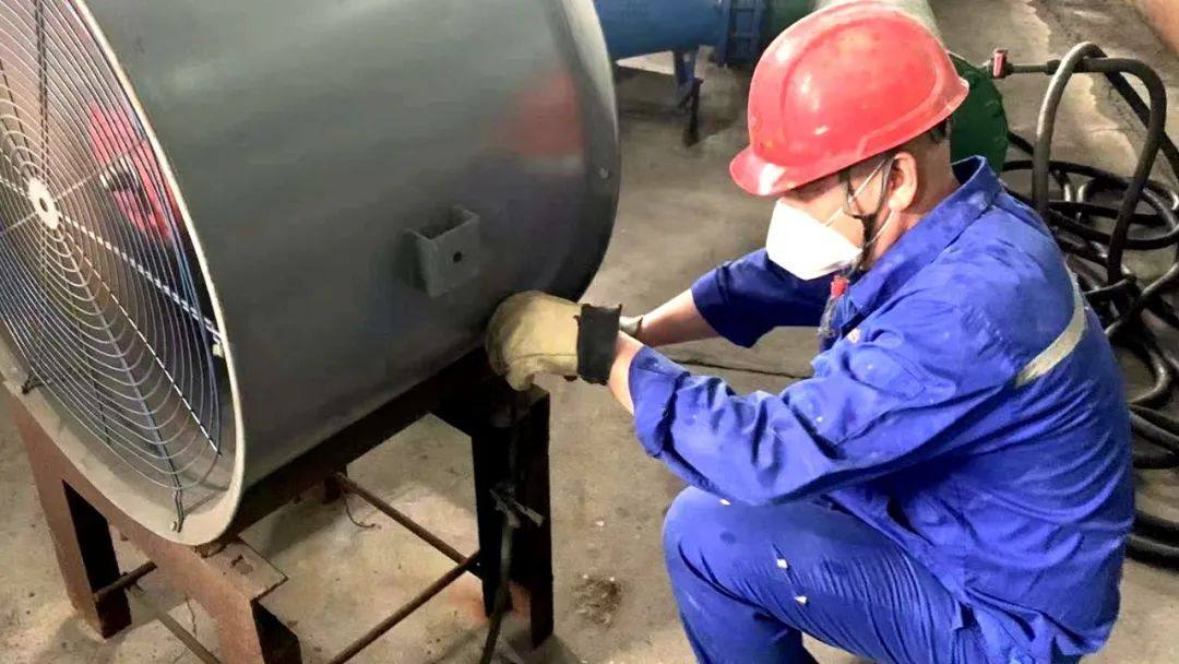 宏跃集团铅锌厂熔炼作业区做好清循环冷却系统维护、保养