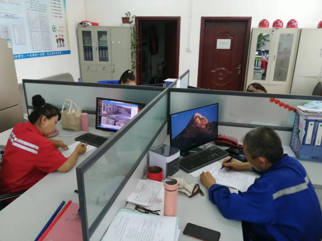 新疆五鑫铜业仓储中心开展现场监护人员测试