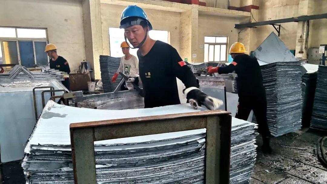 宏跃集团电解锌厂电解作业区以竞赛促生产效果显著