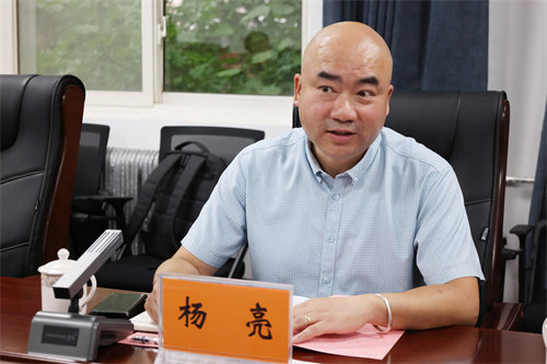 中条山集团、北方铜业党委书记、董事长魏迎辉与五矿有色金属股份有限公司铜部总经理杨亮举行工作会谈