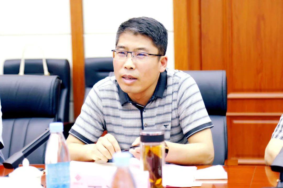 西部矿业集团公司与交通银行举行座谈