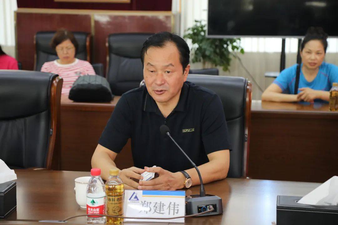 江苏常蒸集团董事长郑建伟一行到中铝东轻交流访问