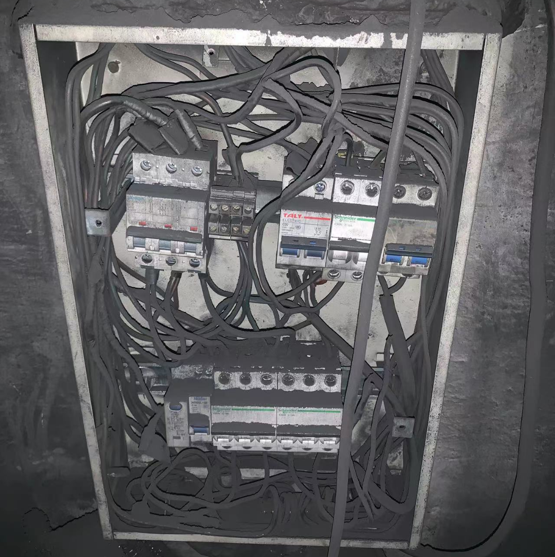 包头铝业华云电解二厂组装区改善提升工作现场