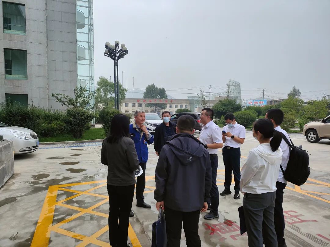 青海省投规划发展部到青海百河铝业调研指导光伏项目工作