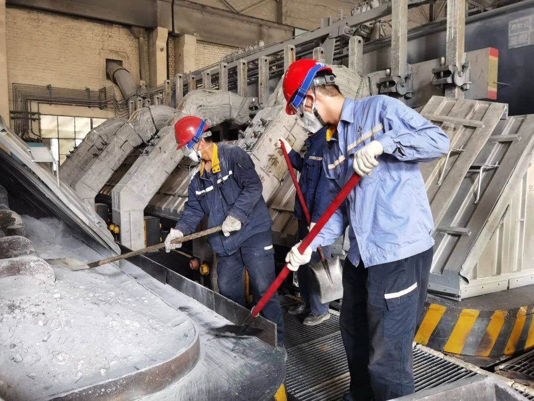 细功实做路宽阔——包头铝业电解三厂推进“五标一控”管理模式侧记