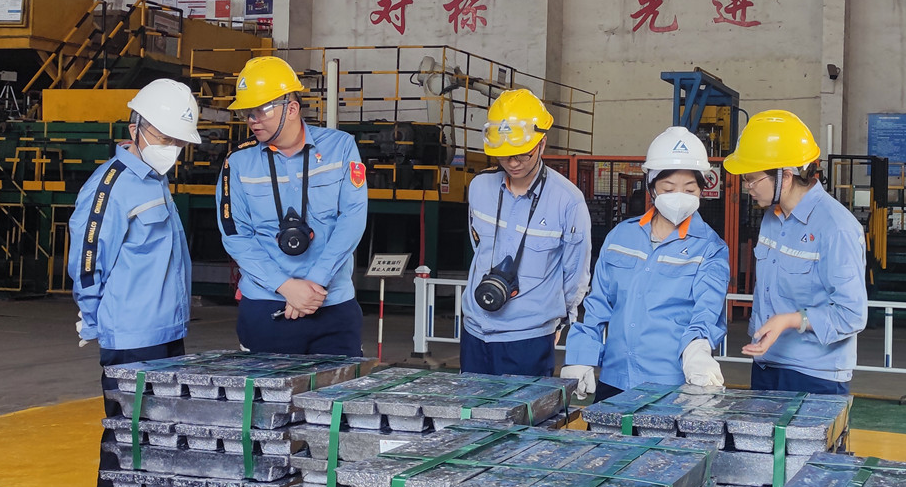 中南大學桂衛華院士率隊到馳宏鋅鍺開展智能工廠建設工作交流