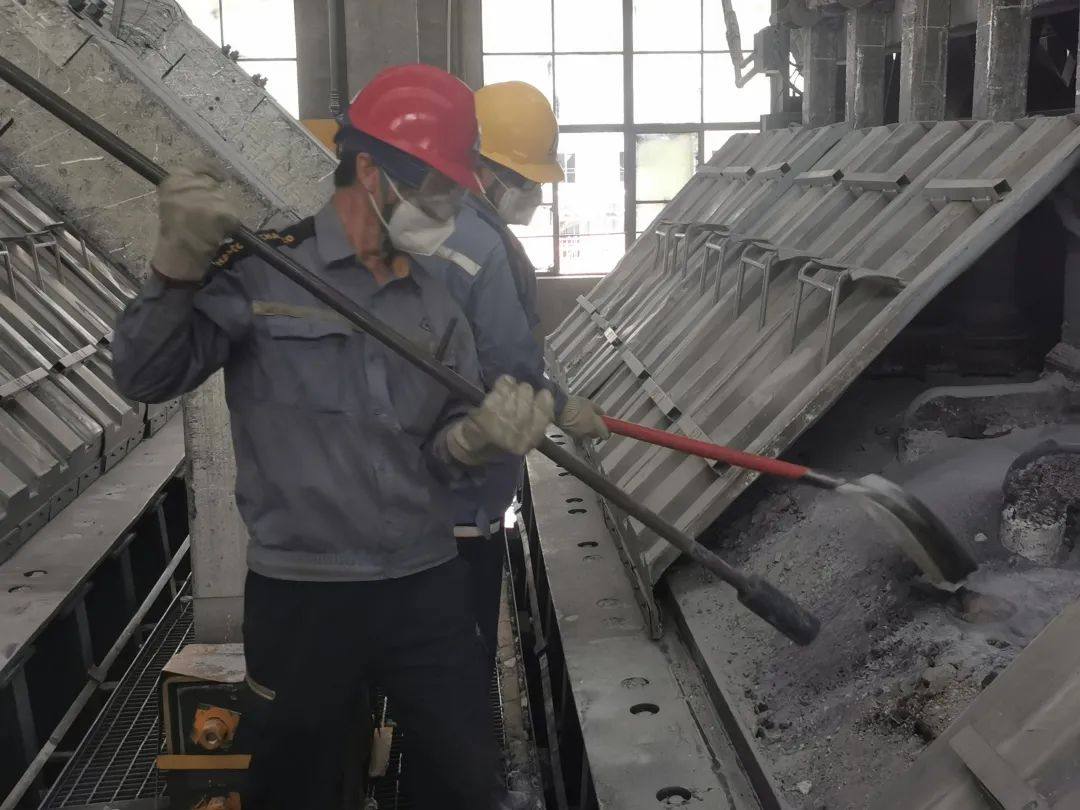 细功实做路宽阔——包头铝业电解三厂推进“五标一控”管理模式侧记