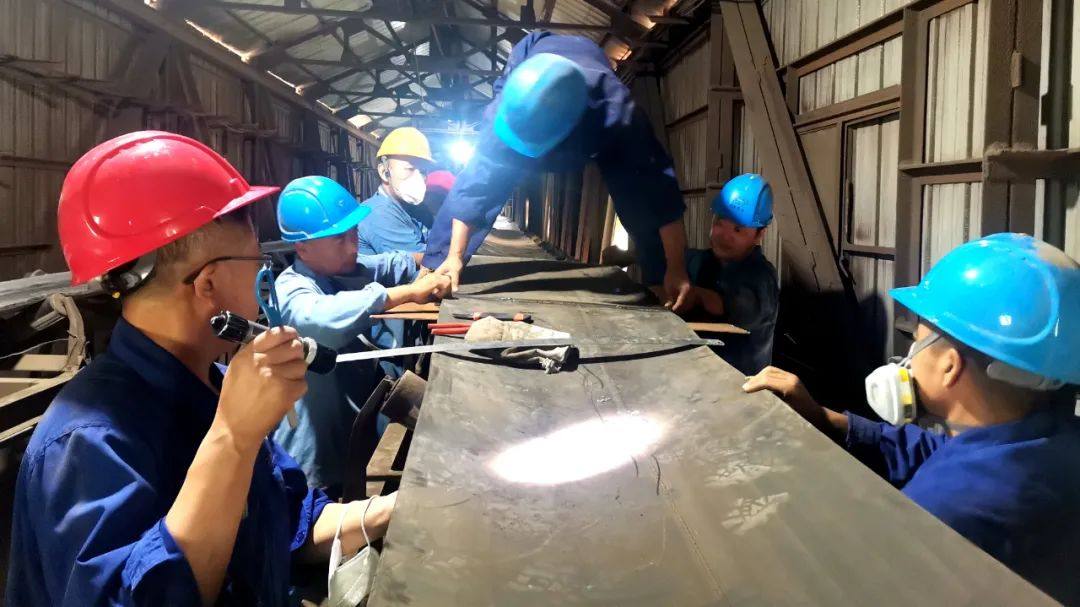 宏躍集團電解鋅廠供料作業區完成5#皮帶更換檢修