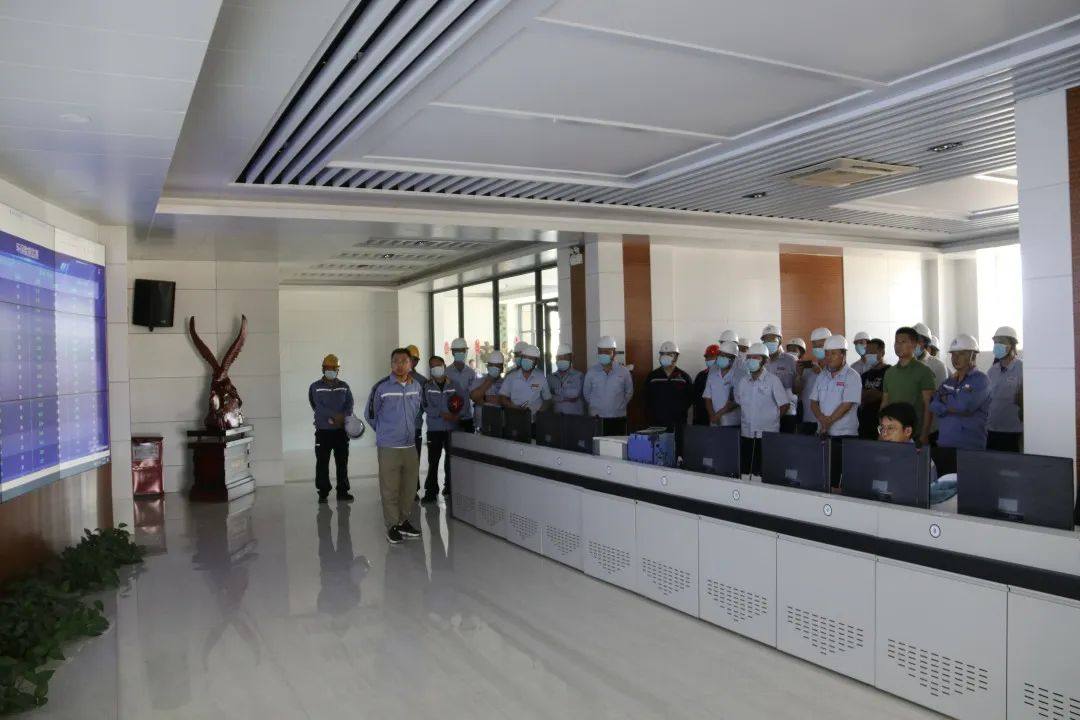 铝业园区相关企业到包头铝业开展安全生产标准化建设观摩活动