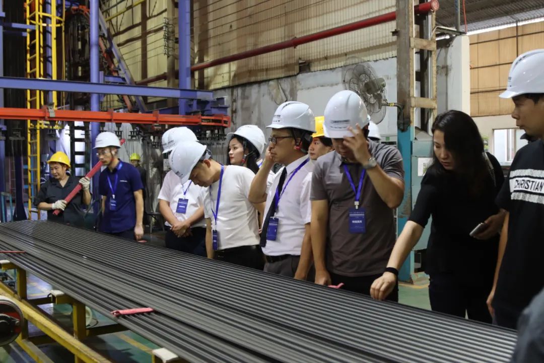 《隔音降噪型节能铝合金门窗》团体标准领导莅临广东高登铝业集团考察