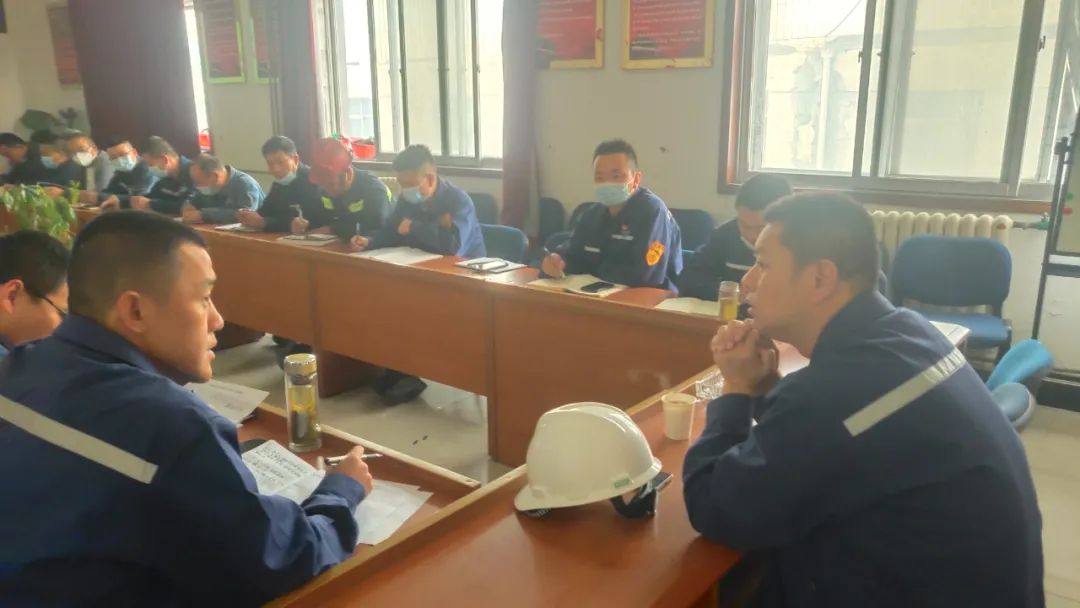 青海百河铝业召开“强化各项安全举措 力促安全生产稳定”座谈会
