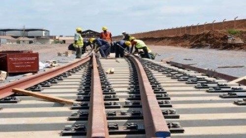 西部走廊铁路轨道将进行升级 以确保加纳铝土矿运输畅通无阻