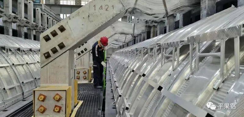 广西华磊新材料电解铝厂开展电解槽接地电压安全隐患排查