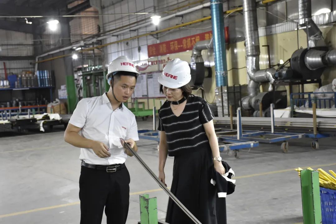 中国工程建设标准化协会建筑幕墙门窗专业委员会莅临英辉铝业指导