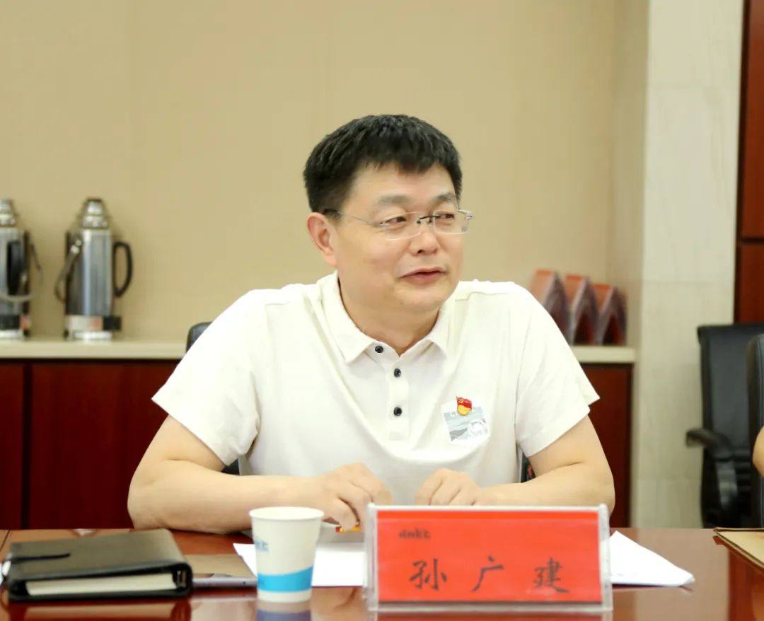 商丘市中级人民法院客人到访河南中美铝业 孙广建与栾立学会谈