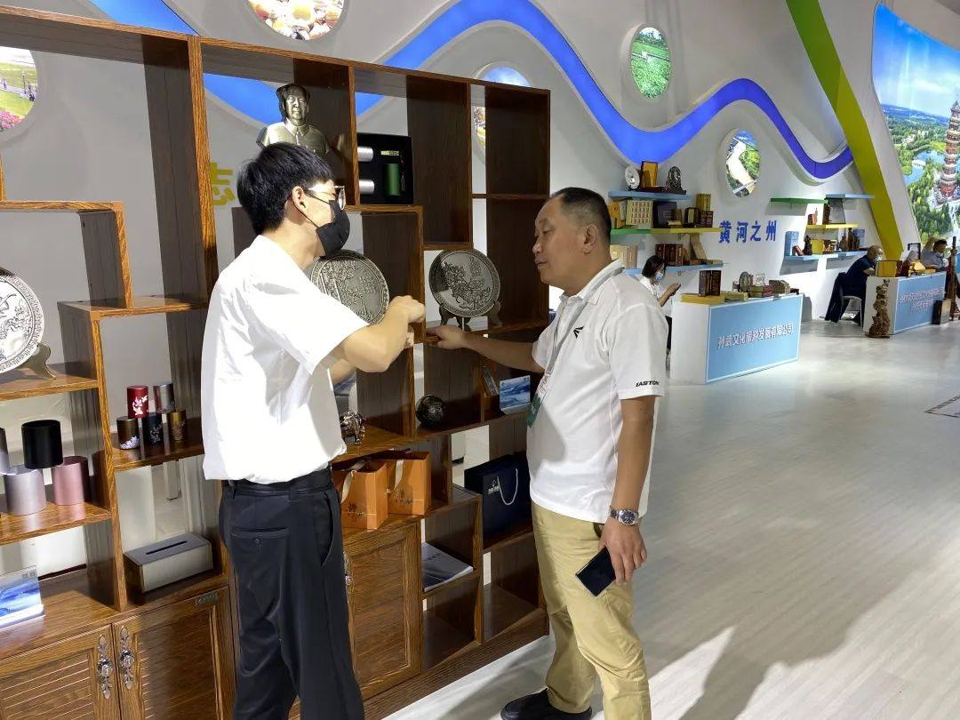 方霖铝业携全新铝质手造精品亮相第三届中国国际文化旅游博览会