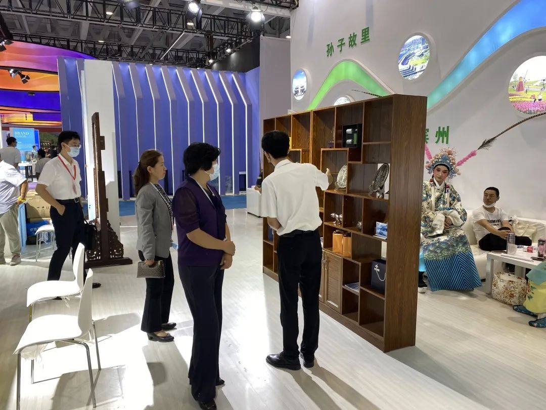方霖铝业携全新铝质手造精品亮相第三届中国国际文化旅游博览会