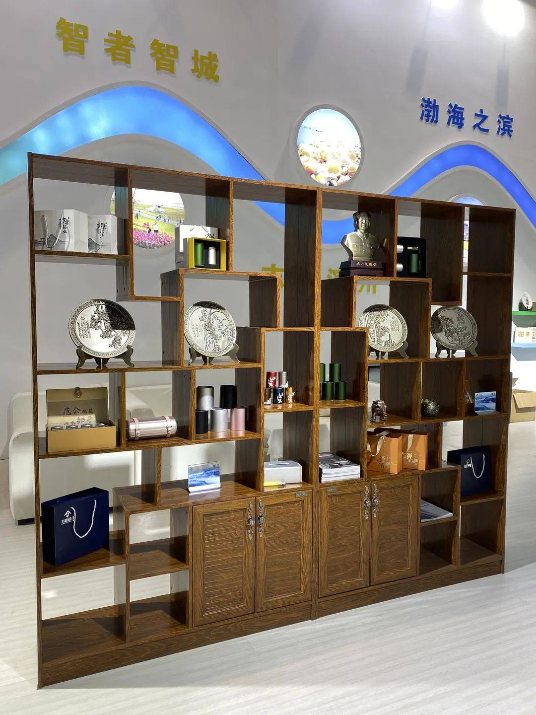 方霖铝业携全新铝质手造精品亮相第三届中国国际文化旅游博览会