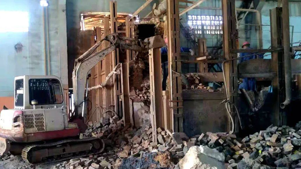 宏跃集团铅锌厂完成反射炉检修并顺利投产