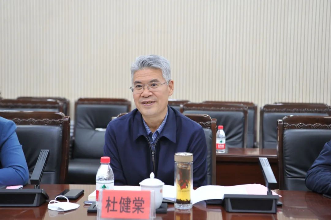 白银市委常委、常务副市长杜健棠到白银集团调研