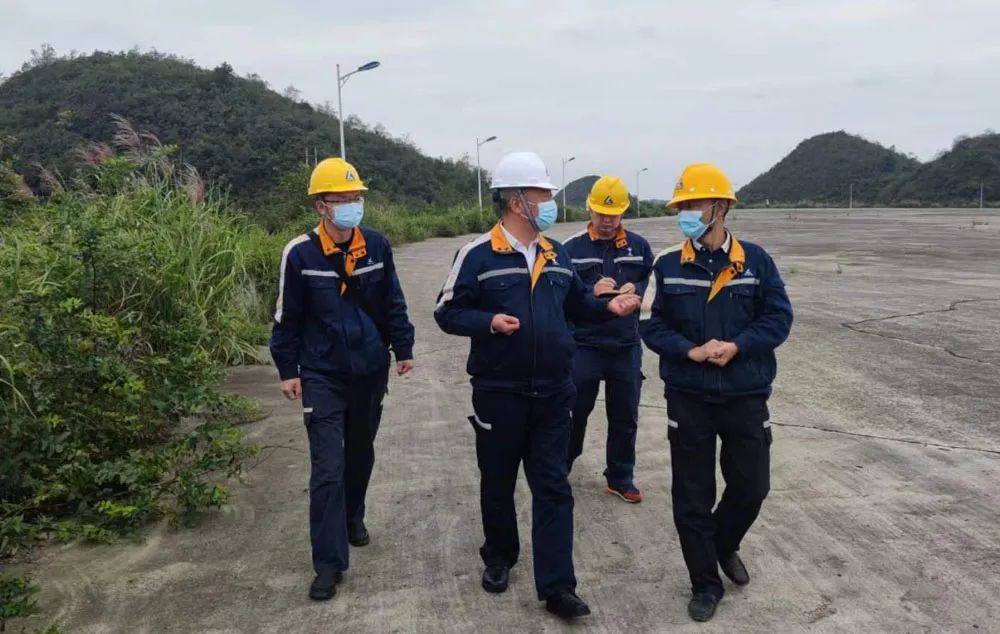 贵州铝厂彭涛到服务中心 技服公司调研