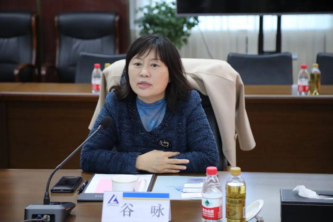 中国进出口银行黑龙江省分行行长谷咏一行到东轻调研
