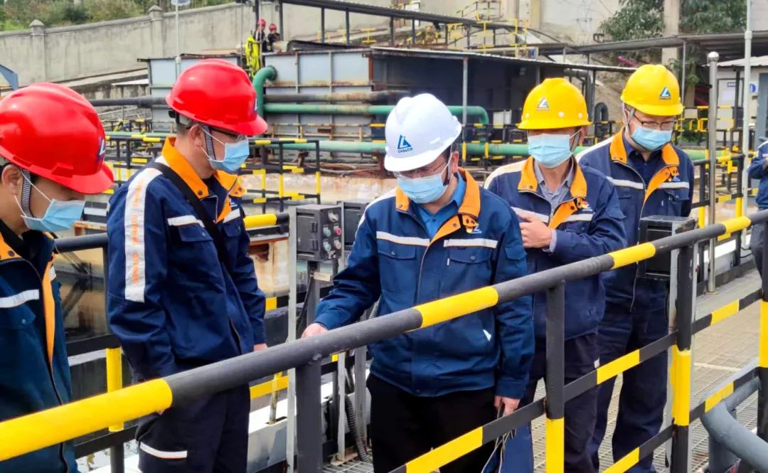 贵州铝厂总经理何飞到技术服务公司调研渗滤液提标升级项目