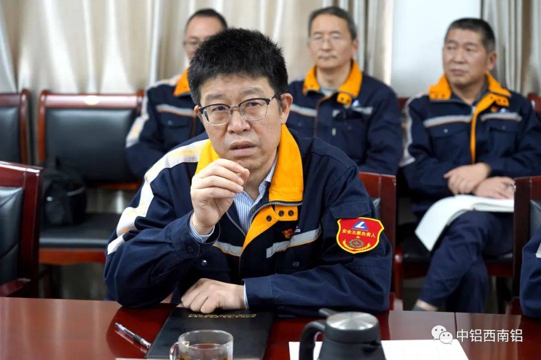 中铝西南铝董事长黎勇到压延厂调研