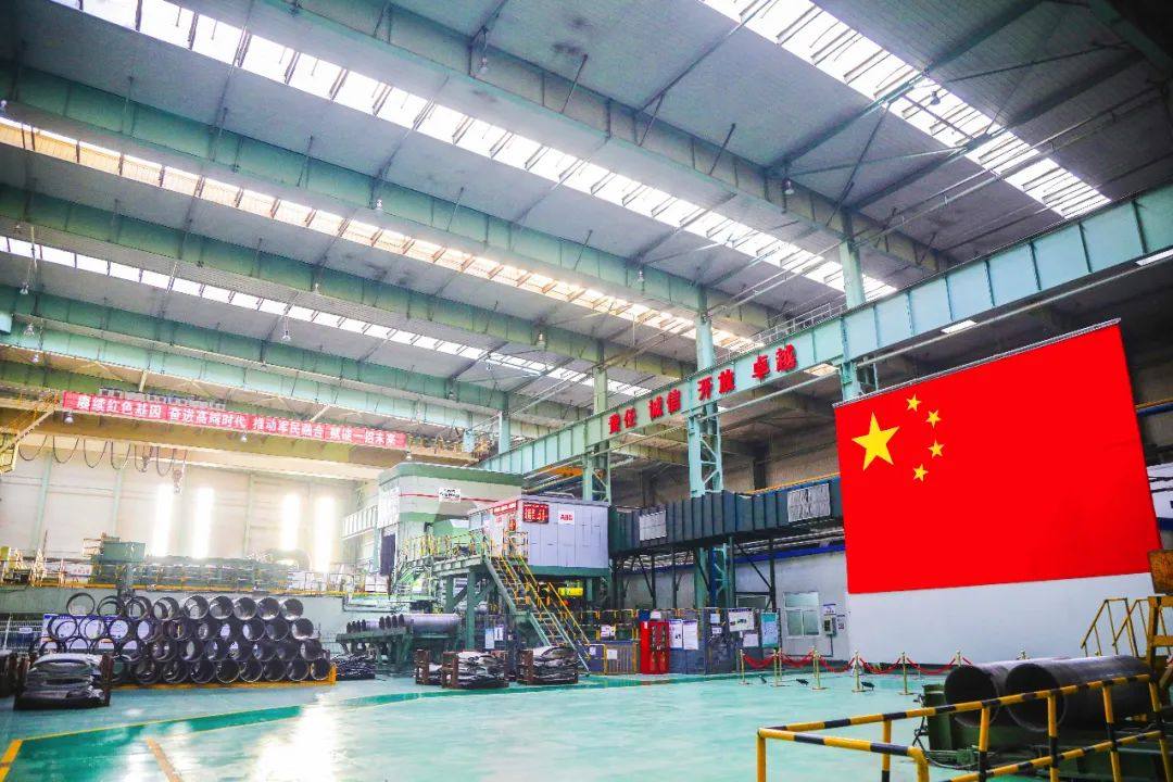 中铝东轻板带厂10月份月产突破万吨大关