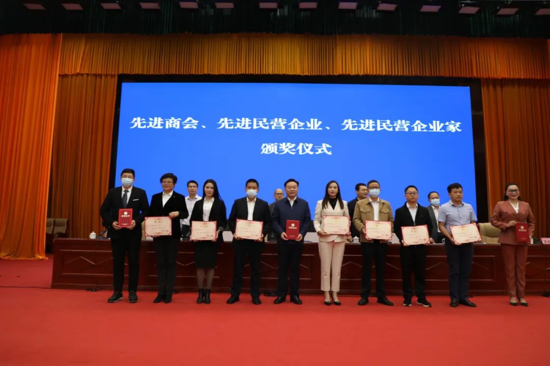 天桂鋁業榮獲靖西市“先進民營企業”等榮譽稱號