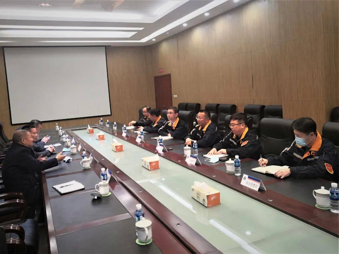 铝用炭素分会陈维胜秘书长一行拜访抚顺铝业有限公司