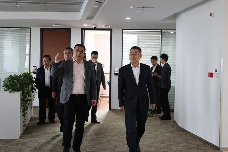 中国铜业总裁高贵超到中国铜业三家驻沪企业调研