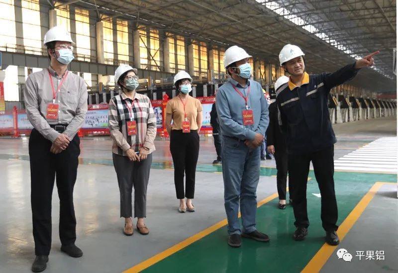 广西华磊新材料接受第六届自治区主席质量奖现场评审