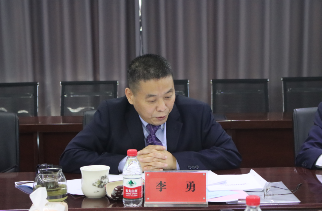 三门峡戴卡公司召开第四届董事会第八次会议